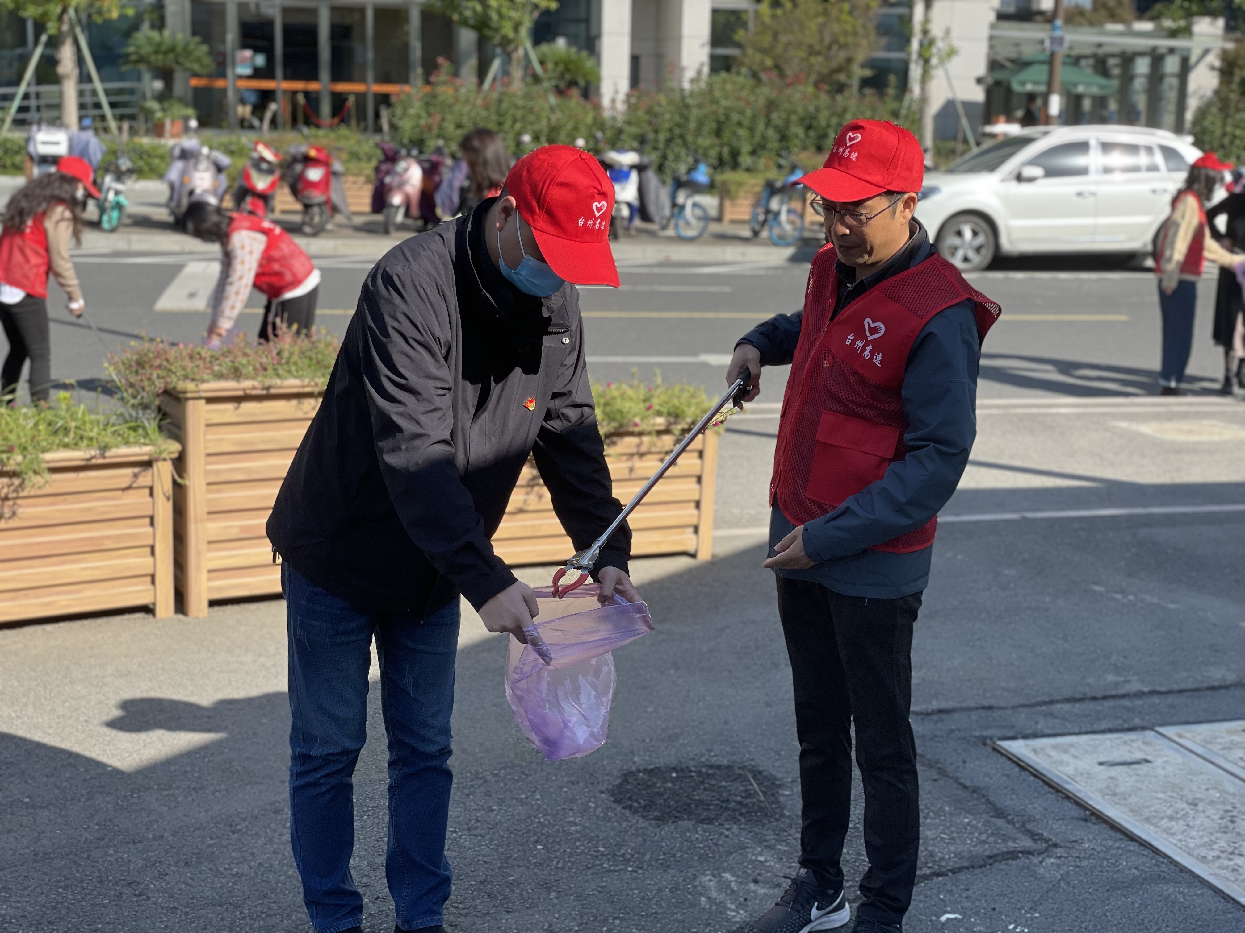 1636532290374120.jpg f942ab57c64104788ad024f528c5969.jpg