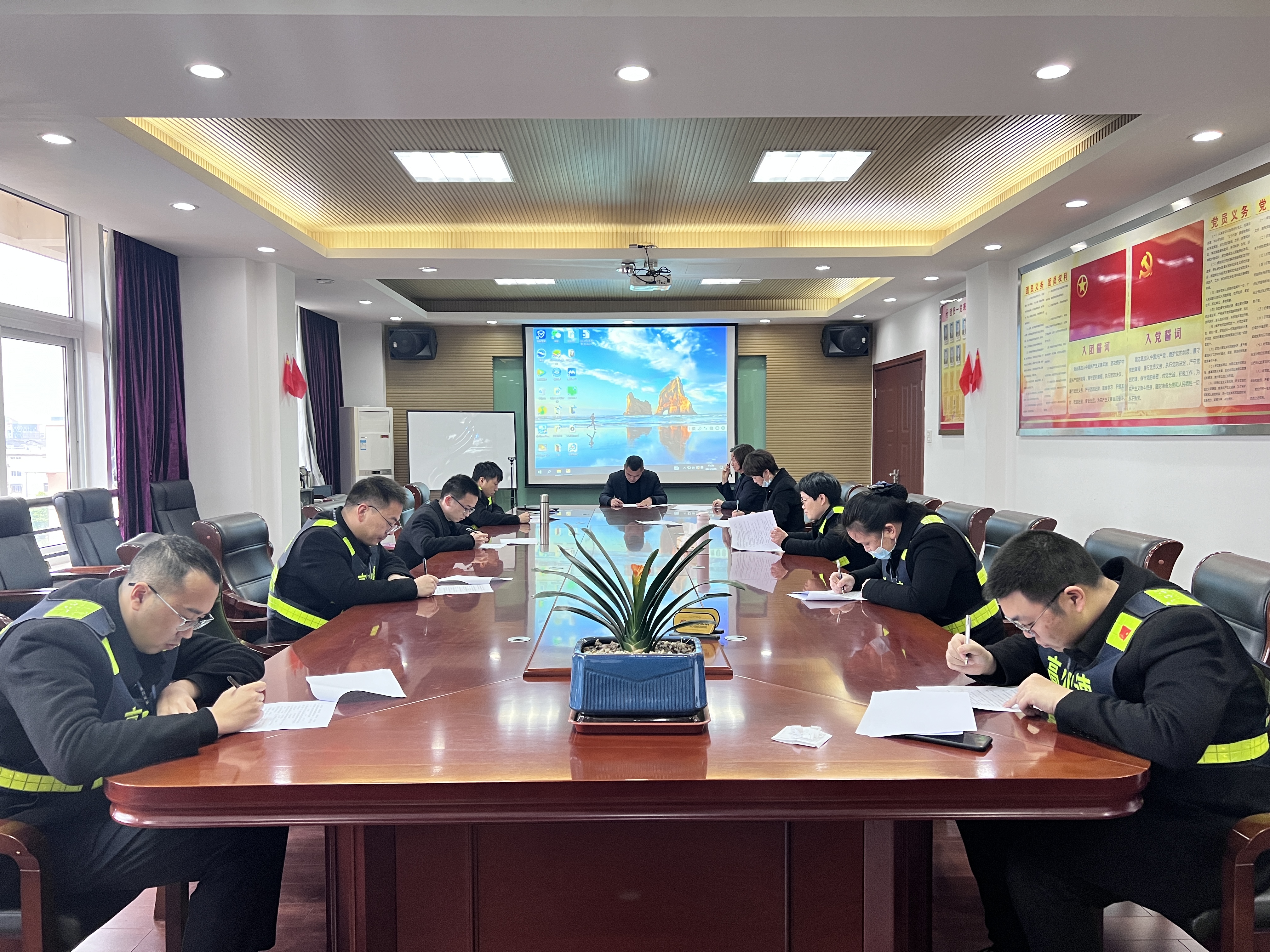 1681238137569408.jpg 0230404 圖為業務考試現場 袁莉攝 (5).jpg