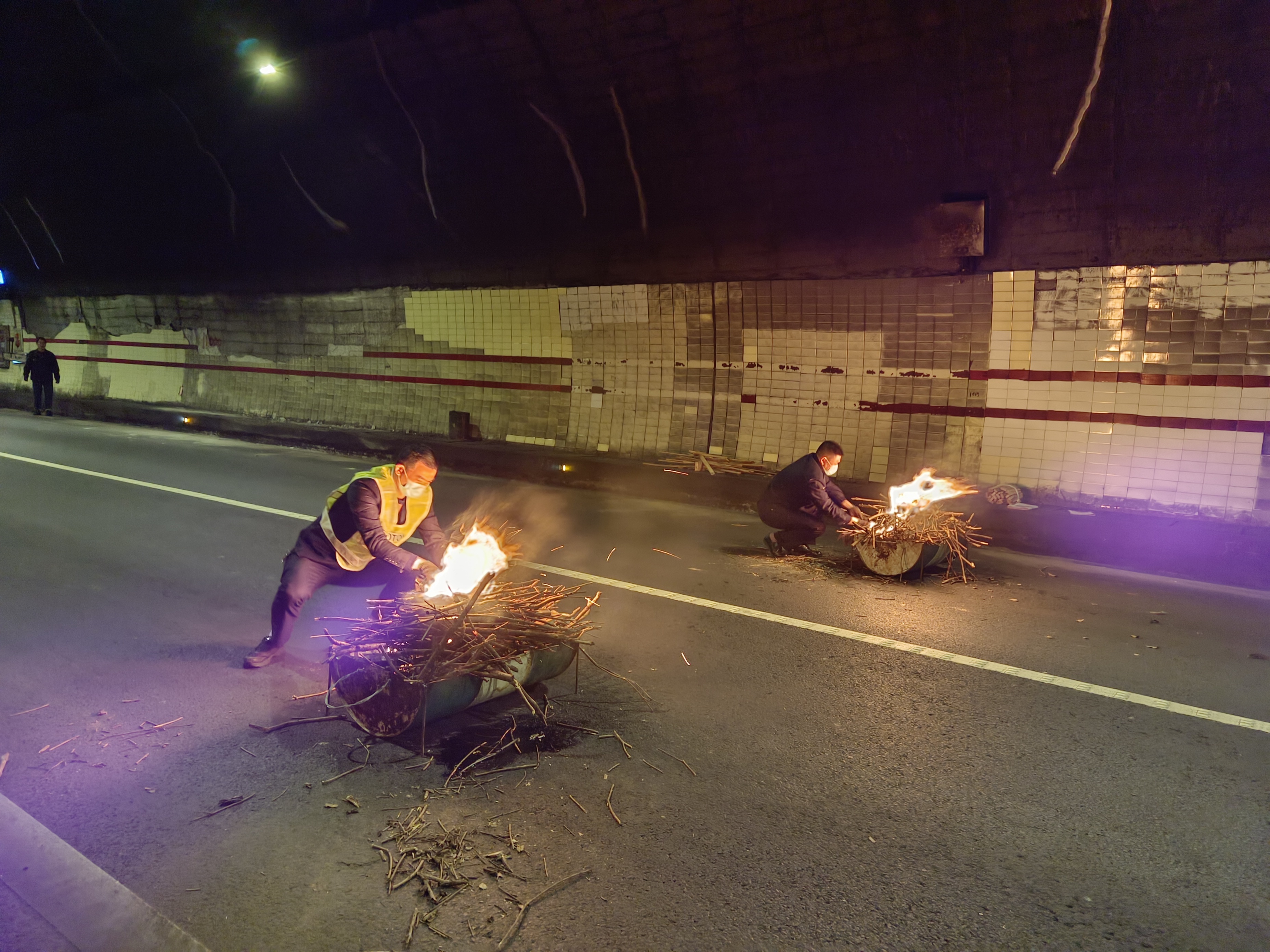 1701418047744626.jpg 20231130開(kāi)始點(diǎn)火 陳智慧攝.jpg