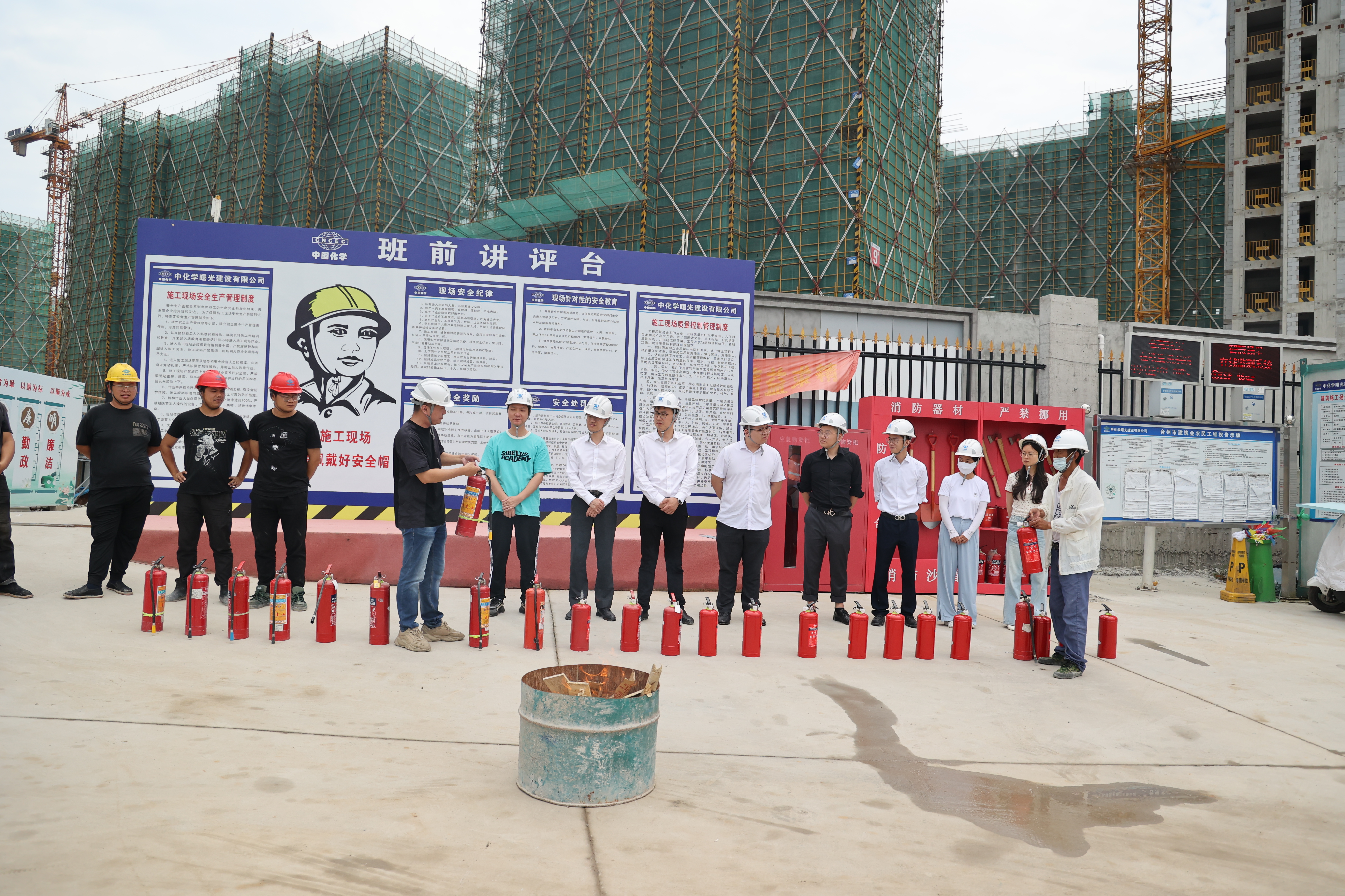 1719909332127138.jpg 滅火演練.JPG