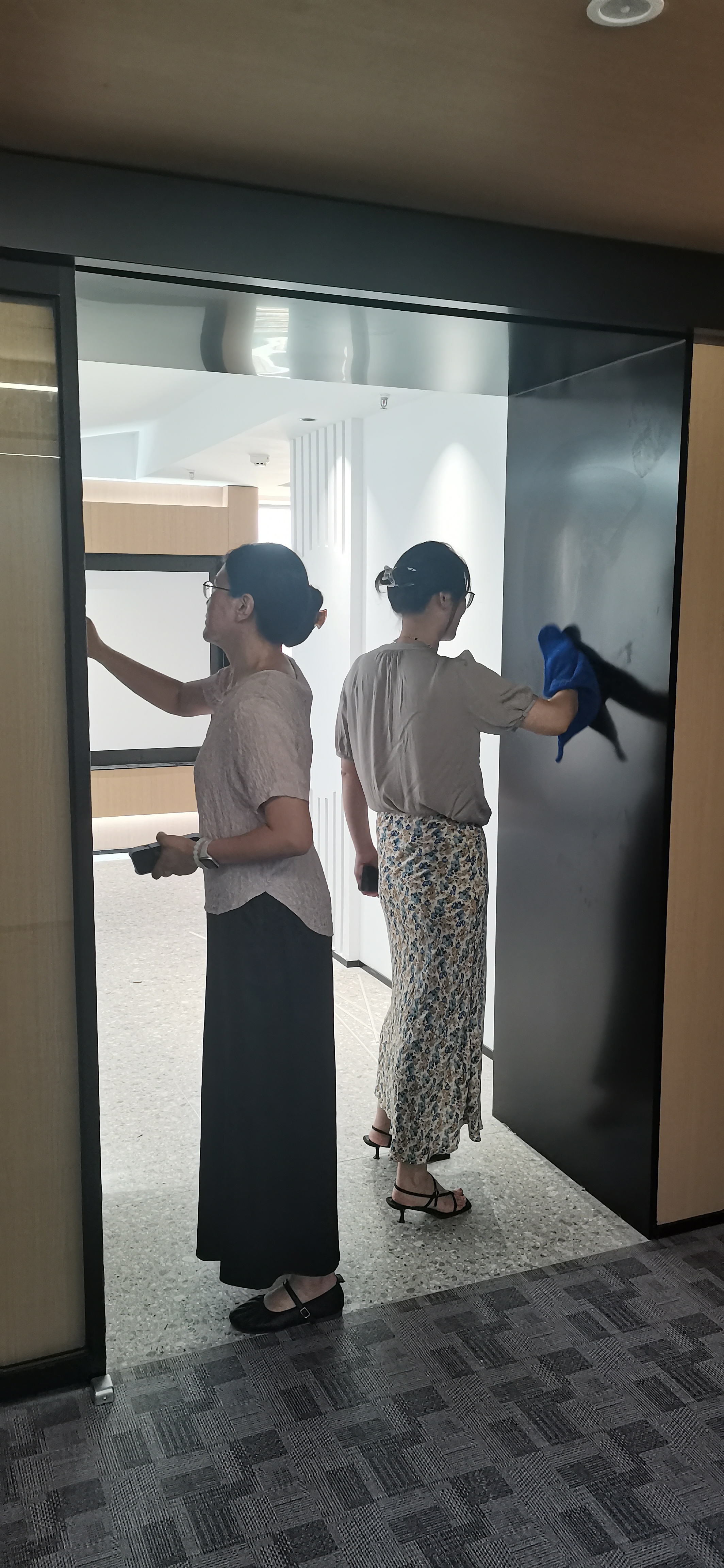 1756977247340360.jpg 3.jpg